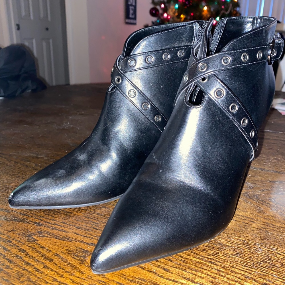 Women’s Nine West high heel booties size 7.5